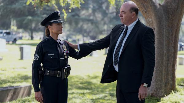 De ster uit 'Bosch' en 'Bosch: Legacy' keert terug in het tweede seizoen van de spin-off 'Ballard'