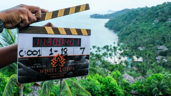 'The White Lotus' gaat in vierde seizoen naar iconisch Château in Saint-Tropez, de kamerprijzen doen je stijl achterover slaan