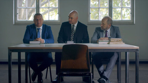 'Jehovah: Van God Los': gemoedelijk bijbelclubje of meedogenloze sekte?