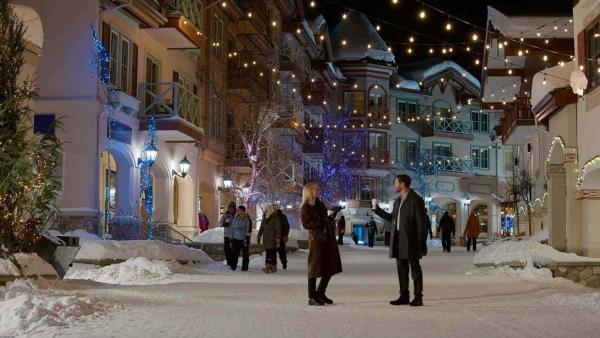 Wereldwijde sensatie beklimt Netflix-troon: kijkers smelten weg bij deze kerstfilm in 38 landen, waaronder Nederland