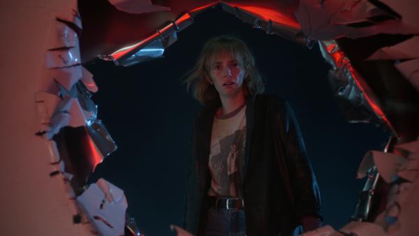 Deze actrice uit 'Stranger Things' gaf foute hints aan bekenden en dat kostte hen een boel geld