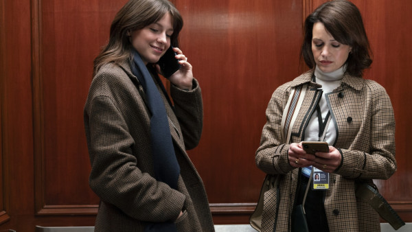 'The Girls on the Bus': een kijkje achter de schermen van fictieve Amerikaanse verkiezingen