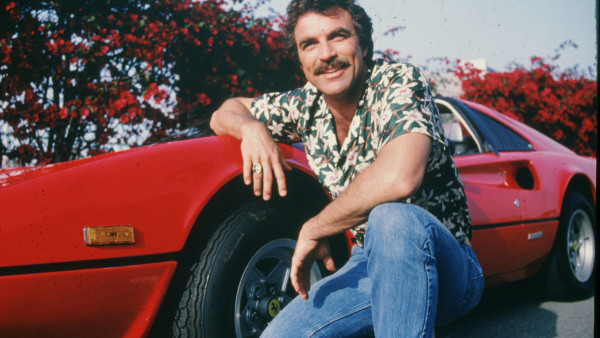 Wat doet acteur Tom Selleck, de grote held uit 'Magnum, P.I.', tegenwoordig?