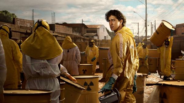 Beter dan 'Chernobyl'? Nog 2 nachtjes en dan gaat Netflix de strijd aan met HBO Max met deze historische thriller over een kernramp