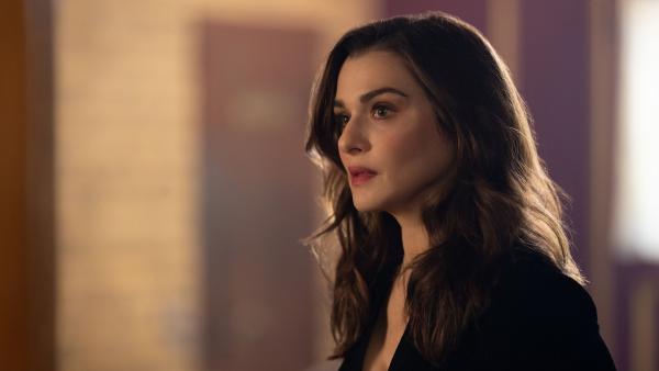 'Vladimir': Rachel Weisz is sterk in zelfbewuste komedie die doet denken aan ‘Fleabag’
