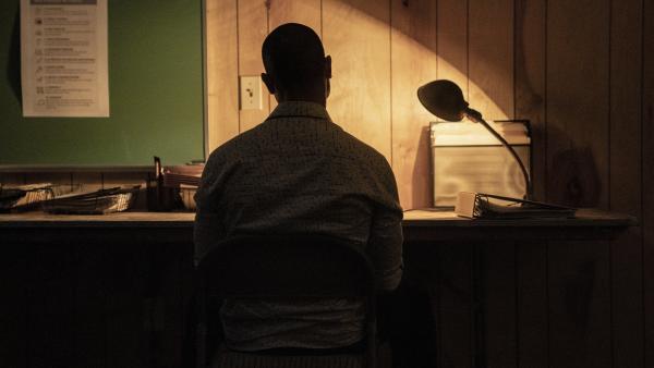 Deze meesterlijke misdaadserie met een verbluffende 9,0 op IMDb is nog altijd gewoon te streamen op Netflix