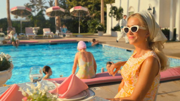 Heftige recensies voor 'The White Lotus' maar dan in de jaren 60: 'Palm Royale'