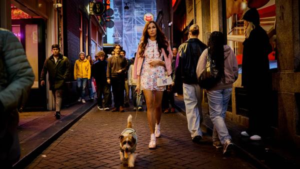 Famke Janssen over de kans op 'Amsterdam Empire' seizoen 2, maar hoe groot is die kans?