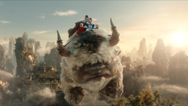 Dit zijn nú de best bekeken series op Netflix, met misdaad, fantasy en Spaanse hitte